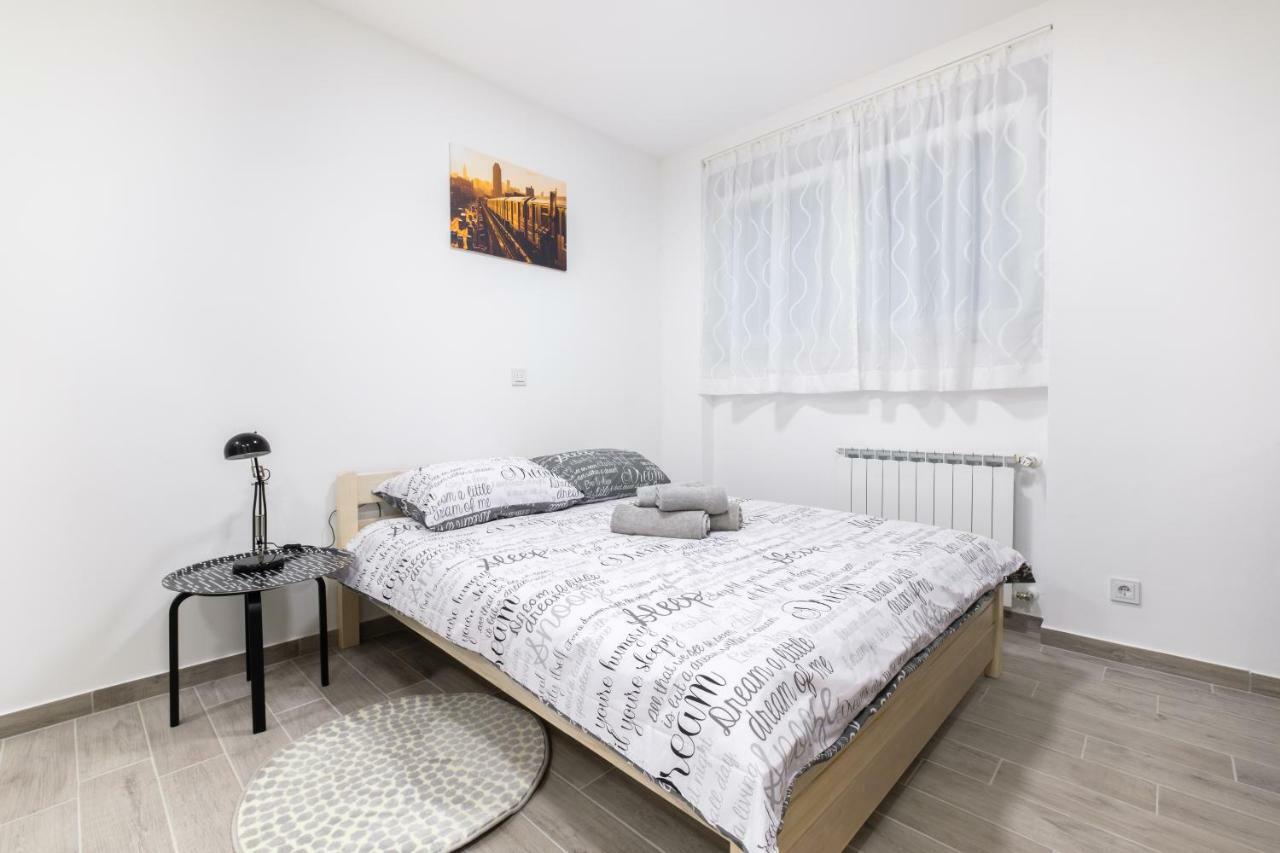 זאגרב Apartments Lucky Place מראה חיצוני תמונה
